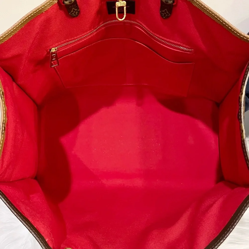 LV Limited Edition Louis Vuitton Giant Monogram Reverse Canvas OnTheGo GM Tote - Picture 11 of 16